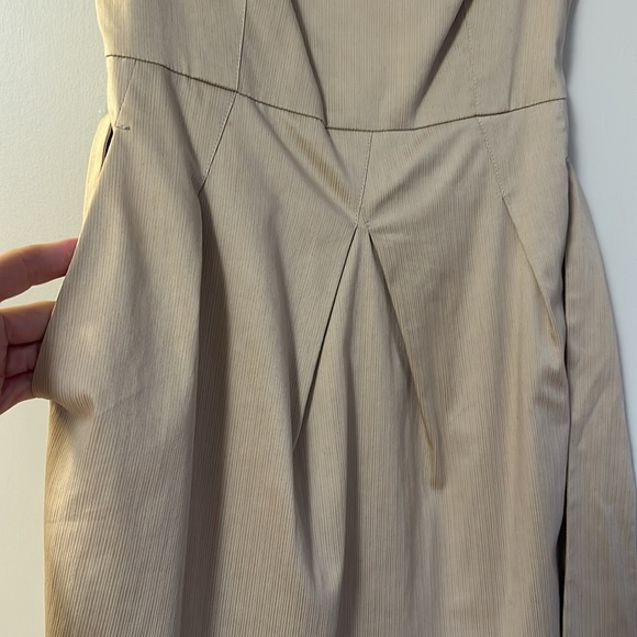 Sleeveless Belted Dress with Pockets - Picture 2 of 10